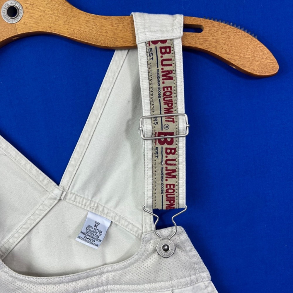 ↪️(Relisted!)VINTAGE Y2K |•B.U.M. EQUIPMENT•| Tan Khaki Overall Shorts - Picture 2 of 15